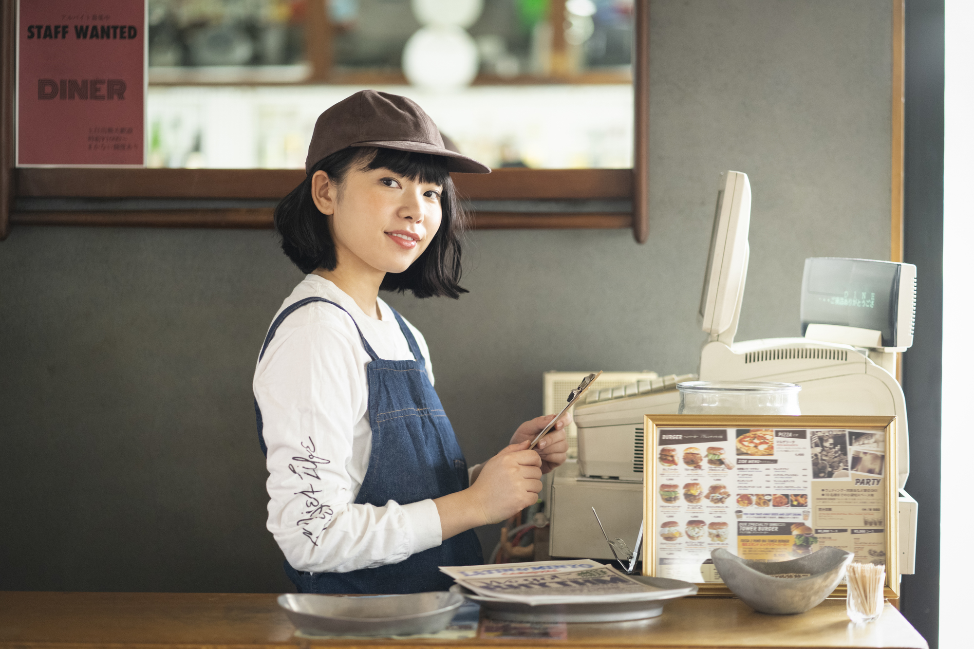 飲食店向けのPOSレジって？種類や選び方のポイント、導入メリットを